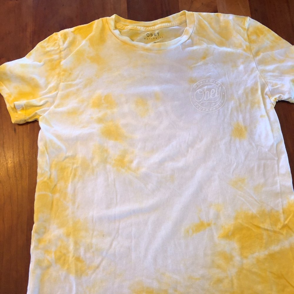 Obey T-shirt